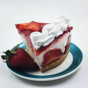 Buy Fresh Strawberry Fruit Cheesecakes in Pune